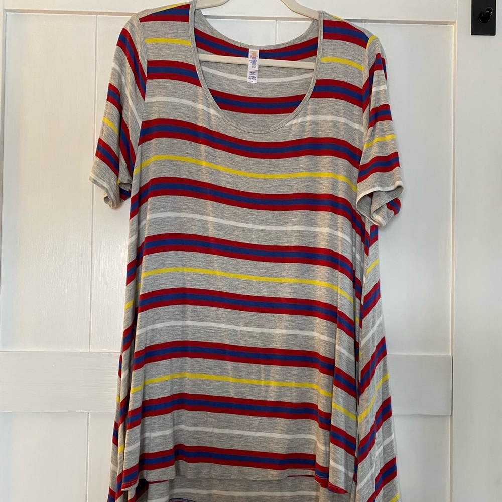 🍁LuLaRoe Perfect T